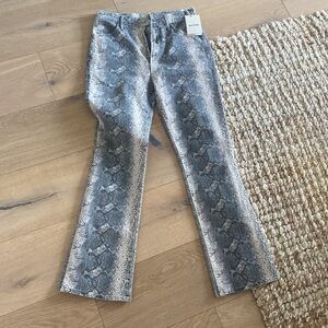 BNWT Mother Hustler Flood Boa